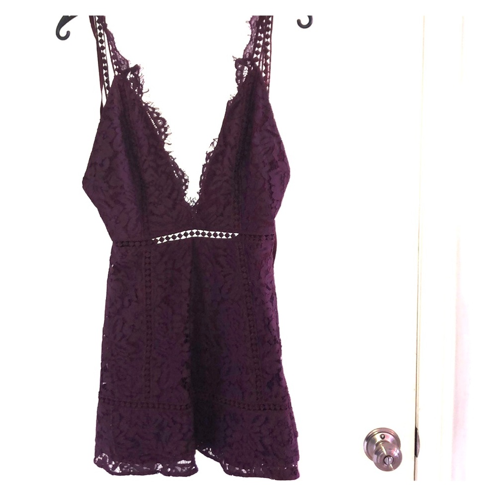 Tobi maroon lace dress